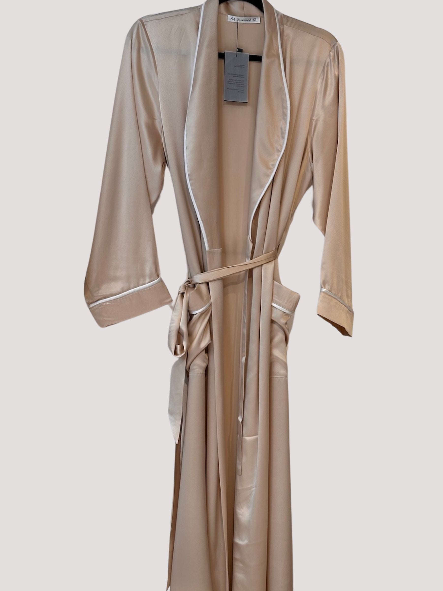 Women's silk bathrobe