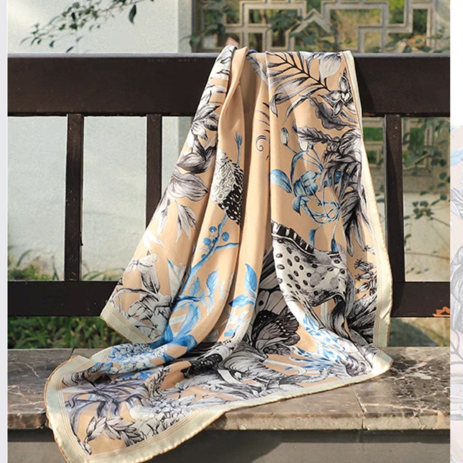 Silk scarf (90×90 cm)