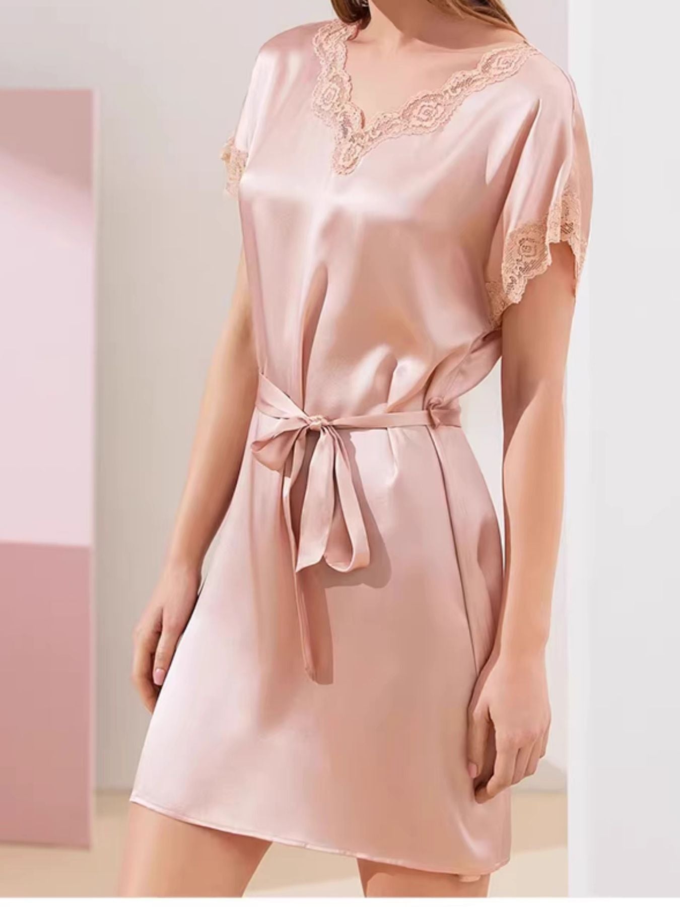 Silk negligee with adjustable straps