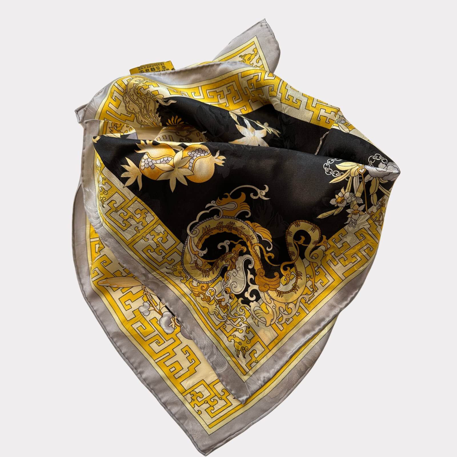 Foulard en soie (65×65 cm)