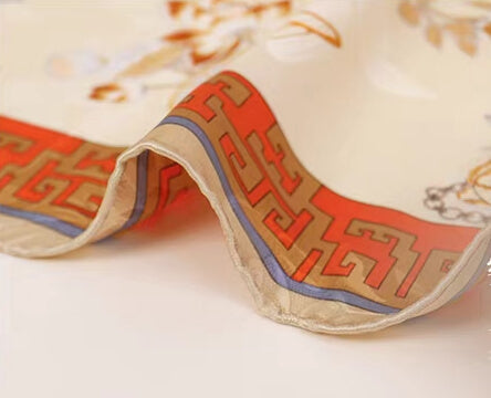 Foulard en soie (65×65 cm)