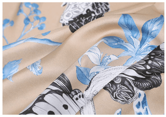 Foulard en soie (90×90 cm)