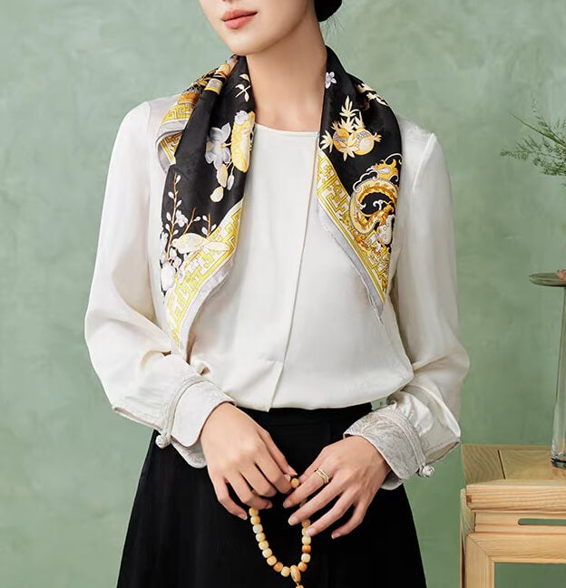 Foulard en soie (65×65 cm)